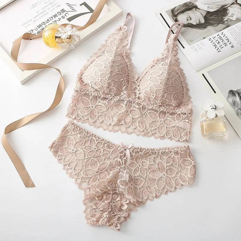 Sexy Lace Wire Free Bra / Panty Set