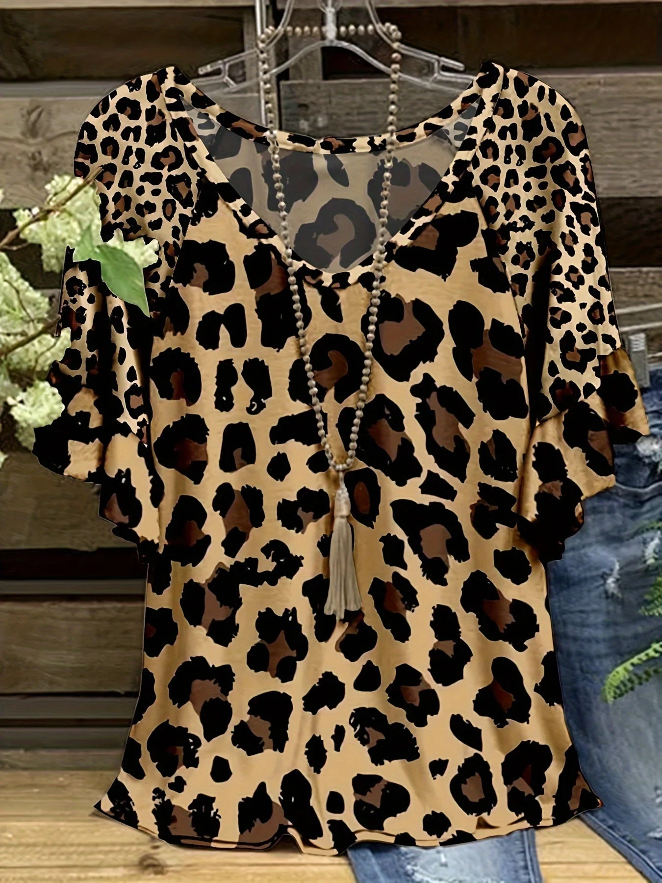 Plus Size Leopard Print Casual Short Sleeve Top