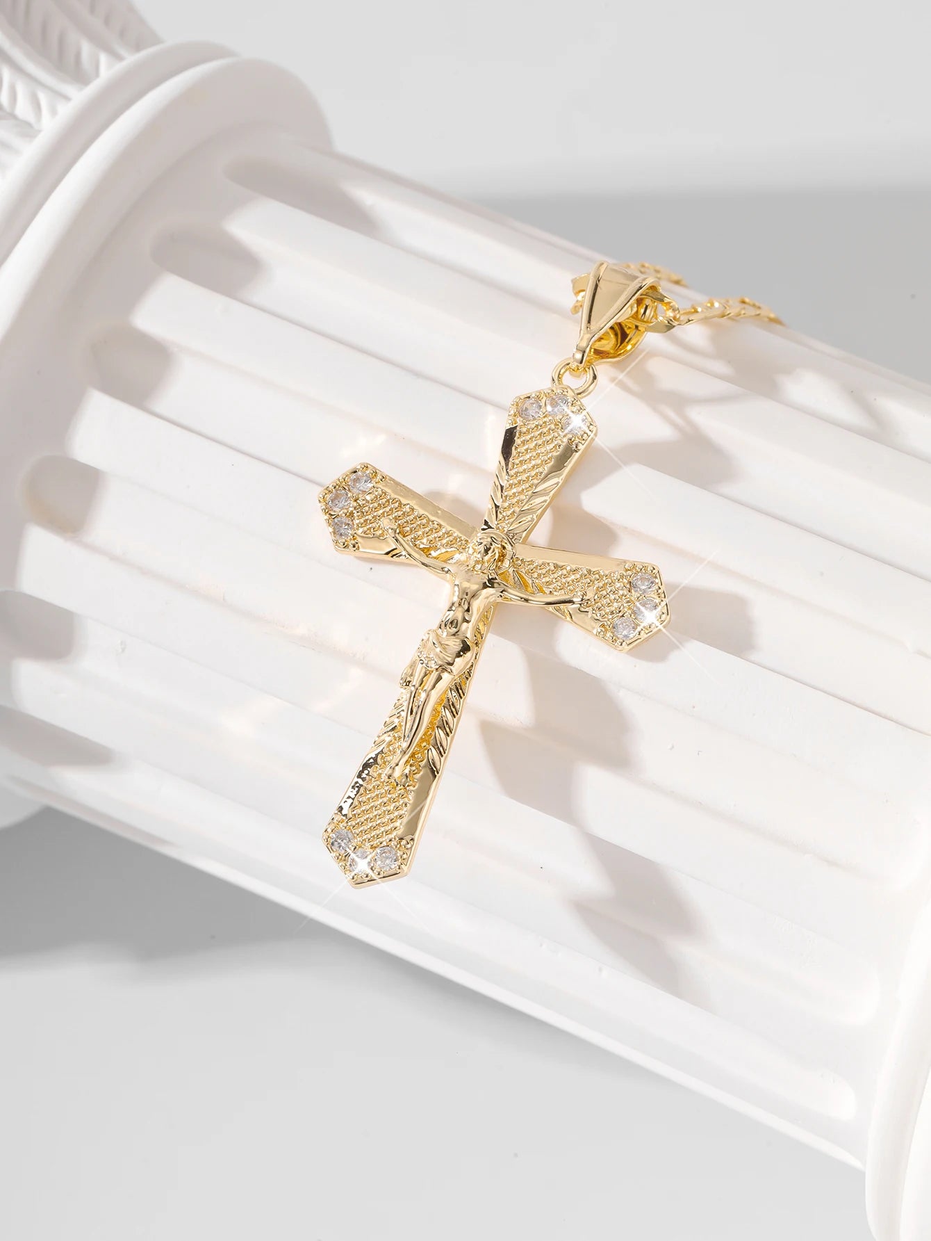 Elegant Crucifix Pendant - Gold Figaro Style Chain Necklace